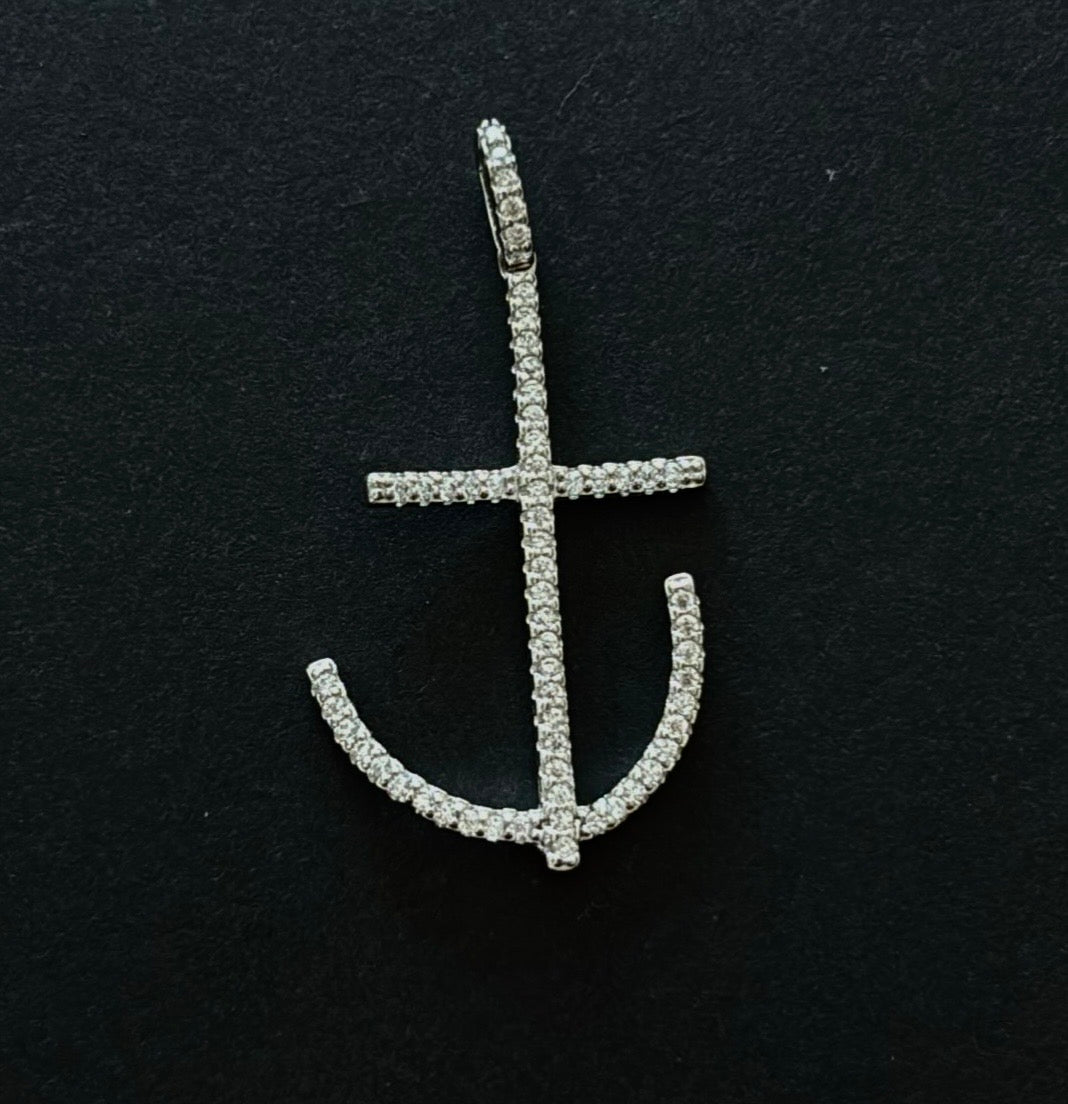 DIJE DE PLATA CON DIAMANTES